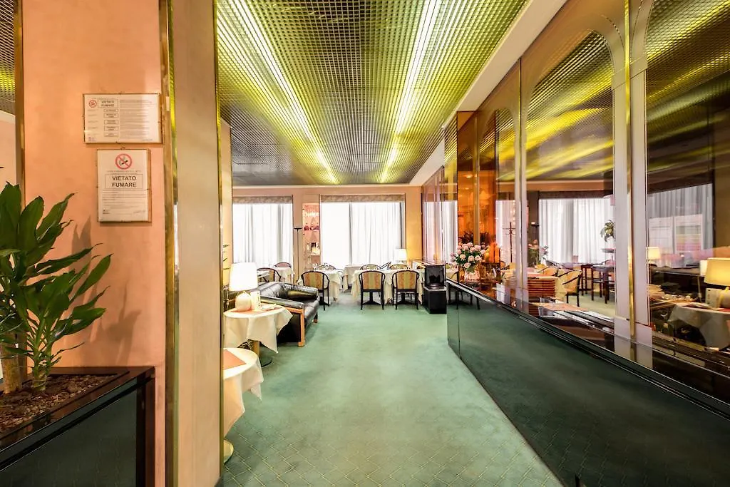 ****  Brunelleschi Hotel Milano İtalya